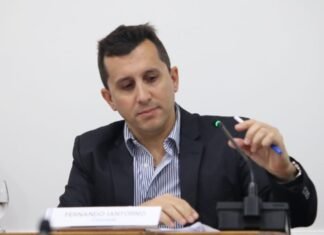 Fernando Iantorno: “Federico Otermín y sus concejales, lejos de llorar, tienen que hacerse cargo de gestionar Lomas de Zamora”