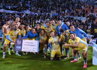 «Al pie del cerro que lleva ese nombre: Gloria»