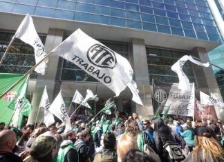 ATE se movilizó a Techint contra el ajuste, la Ley Bases y el DNU: “Ahí es donde está el poder real”