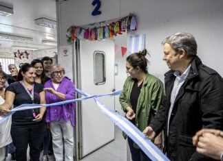 Cascallares inauguró el nuevo vacunatorio «Hilda Granotti» en Longchamps