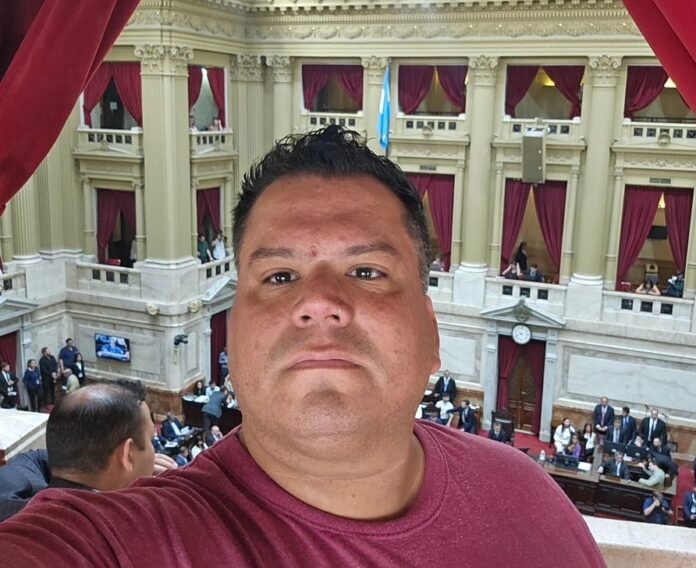 El día de hoy estuvimos en el congreso nacional dando nuestro apoyo incondicional a la aprobación de la lay de bases para la libertad.