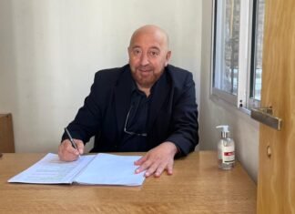 Concejal libertario de Echeverría Rubén Ruíz: «Hubo peleas superestructurales entre Pareja y Kikuchi y caímos nosotros en la volteada»