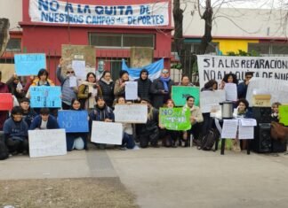Padres de las Escuelas Kennedy y Luis Piedra denuncian “negocio inmobiliario” detrás del Parque Central de las Colonias