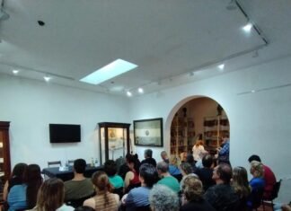 Conferencia en defensa de las políticas de género y la universidad pública en Lomas de Zamora