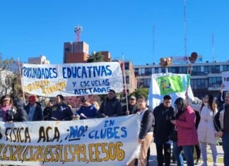 Silvana Recalde reiteró el apoyo al reclamo de la comunidad educativa de las escuelas Kennedy y Piedra Buena.