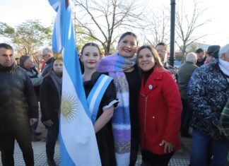 El Municipio de Echeverría celebró el 208° aniversario de la declaración de la Independencia