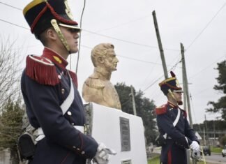 Presentaron la puesta en valor de un busto en homenaje al General San Martín