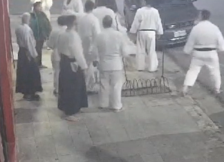 Bernal: falsos policías quisieron robar a un hombre quien se refugió en un club donde daban clase a una veintena de karatecas