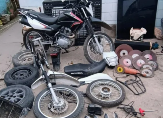 Bernal: escapó con un auto robado, lo siguieron con las cámaras y descubrieron que tenía un desarmadero