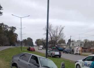 Alejandro Korn: luego de una persecución y tiroteo, efectivos detienen a dos delincuentes quienes escapaban en un auto robado