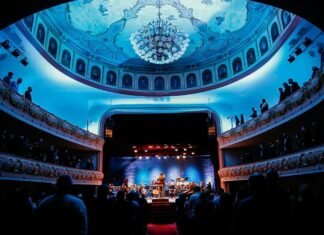 El Teatro Municipal Roma de Avellaneda está nominado a los Premios “María Guerrero”