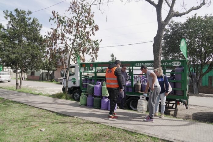 21f3baff-6b01-cbc2-9da9-f925f33924a0