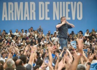 Máximo Kirchner llamó a «construir desde abajo» porque «el acuerdo por arriba salió mal»