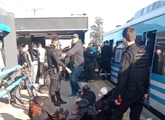 Afiliados violentos: efectivos policiales controlaron una gresca de proporciones en el Tren Sarmiento