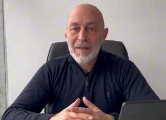 Juan Carlos Scarpa: ¿Para qué le estamos cobrando un 2% más a los vecinos de Lomas si no se hacen las obras?”