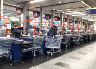 Se firmó la revisión de la paritaria mercantil