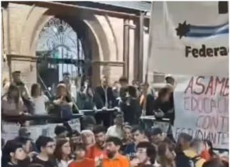Asamblea de universitarios en la UNLa: «Milei despertó al movimiento estudiantil que venía desde hace años dormido»