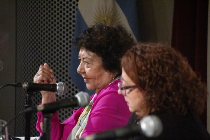 Dora Barrancos en la UNLa3
