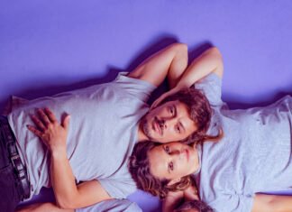 «Pequeños Grandes Momentos»; con Tomás Fonzi, Sabrina Garciarena, Michel Noher y Malena Sánchez; llega al Teatro Canning