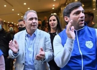 Ezequiel Carissimo apuntó contra «Toto» Caputo y respaldó a CFK en la pelea por el PJ