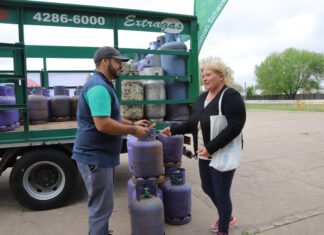 Operativo de recarga de garrafas a precios accesibles El Jagüel