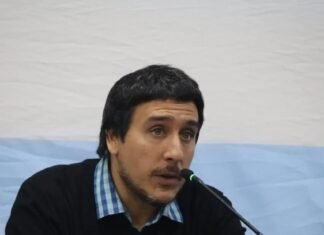 Juan Francisco Navarro tomó distancia de una marcha en apoyo a CFK: “Se tendrán que hacer cargo los que nos dejaron con Milei”