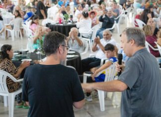 Ministro Rivadavia: instituciones y vecinos fueron protagonistas de un almuerzo navideño y solidario en el Hogar El Alba