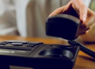 La Plata: engañaron a una jubilada con el «cuento del tío» y le robaron $3 millones: qué método usaron