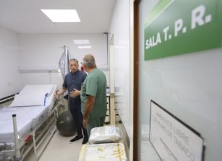 Fernando Gray recorrió las obras del centro obstétrico y las salas de parto en el Hospital Municipal Santamarina