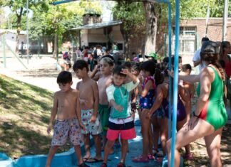 Las vacaciones se disfrutan en la Colonia de Verano de Esteban Echeverría