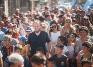 Otermín en la caravana de los Reyes Magos de la Comunidad: más de 35 kilómetros en diferentes barrios de Lomas