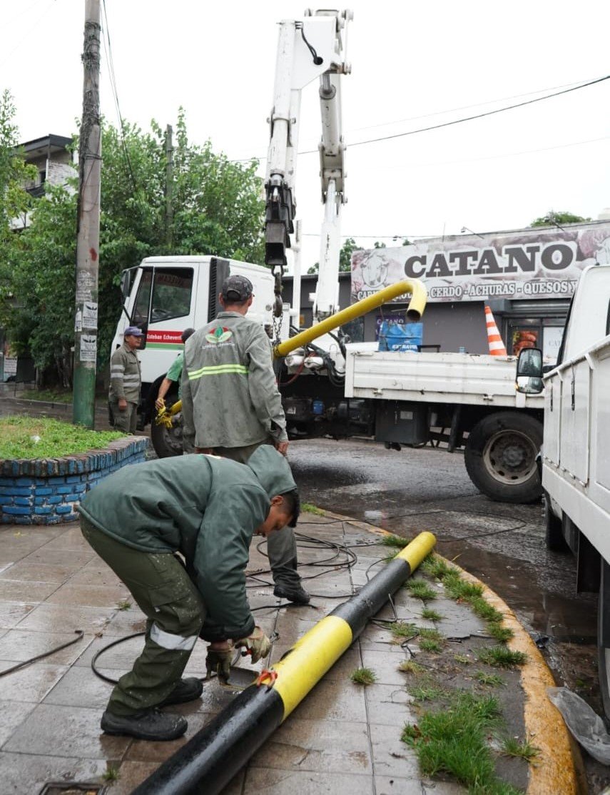 Los equipos municipales realizan un importante operativo de limpieza en ...