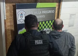 Berisso: un hombre alienado ahorcó y mordió a un perro ocasionándole la muerte