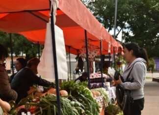 Guernica: inició con éxito la Primera Feria Soberana 2025