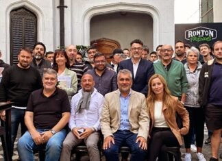 Alejandro Vanoli, Lucas Abd y Paula Cañete en Lomas de Zamora: análisis económico y debate sobre el futuro del país