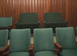 Impulsan en Lomas de Zamora una ordenanza para disponer butacas para personas con obesidad