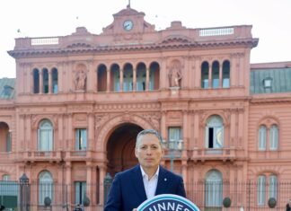 Fernando Gray: «Propongo a Luis Caputo para el Récord Guinness de Endeudamiento»