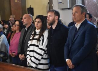 Con la presencia de Otermín y Cascallares: en la Catedral, la Iglesia en Lomas de Zamora rezó por el eterno descanso del Papa Francisco