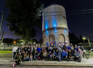 Día Mundial de Concientización sobre Autismo: realizaron un abrazo simbólico en el tanque de José Mármol