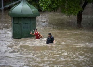 Debaten causas y consecuencias de la inundación de Bahía Blanca en la Diplomatura en Comunicación Agropecuaria de la UNLZ