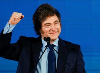 El Gobierno avanza en la «refuncionalización del Estado» con una serie de decretos