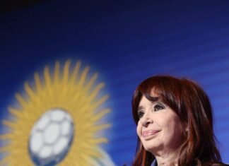 Cristina Kirchner denuncia el intento de borrar la identidad cultural: «No van a poder»