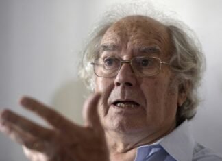 Pérez Esquivel disertará en la UNLa en la presentación de un libro sobre “justificaciones científicas” de la apropiación de niños en dictaduras