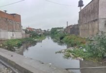 Con estaciones de bombeo limitadas y el retiro de cooperativas de mantenimiento, crece el temor por las inundaciones en Lomas y Echeverría