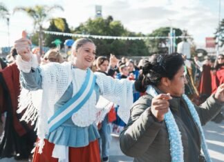Los Manseros Santiagueños y el Súper Quinteto estarán presentes en Lomas por la Patria