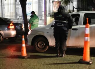 El Municipio de Echeverría realizó un nuevo operativo de seguridad en torno a la plaza Mitre de Monte Grande