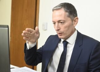 Fernando Gray: «Quieren rifar las autopistas y estafar a las usuarias y los usuarios»