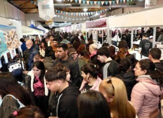 Una multitud visitó el “Campeonato Argentino del Alfajor 2025” en Avellaneda