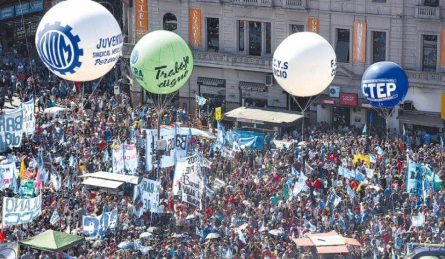 La Justicia suspende el decreto de Milei que restringía el derecho a huelga