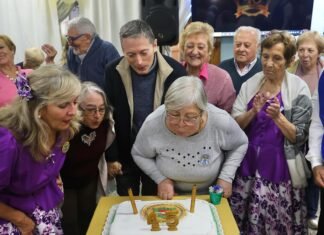 Monte Grande: Fernando Gray estuvo presente en el 45° aniversario del Centro de Jubilados y Pensionados Esteban Echeverría